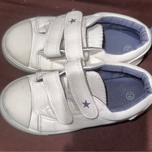White Kids Shoes with Star Detail